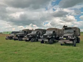 Legertrucks Cor 't Gilde